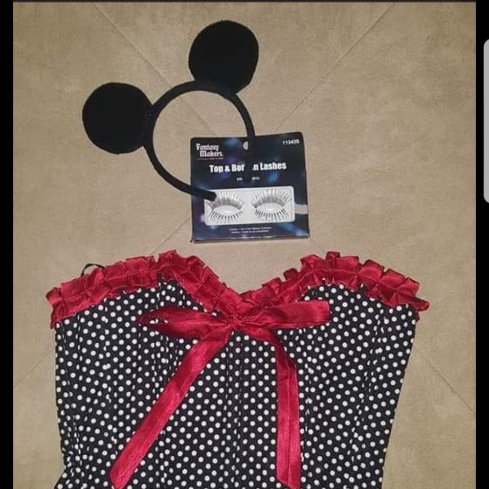 Burleska corset,  minnie ears, and lashes - Picture 2 of 2